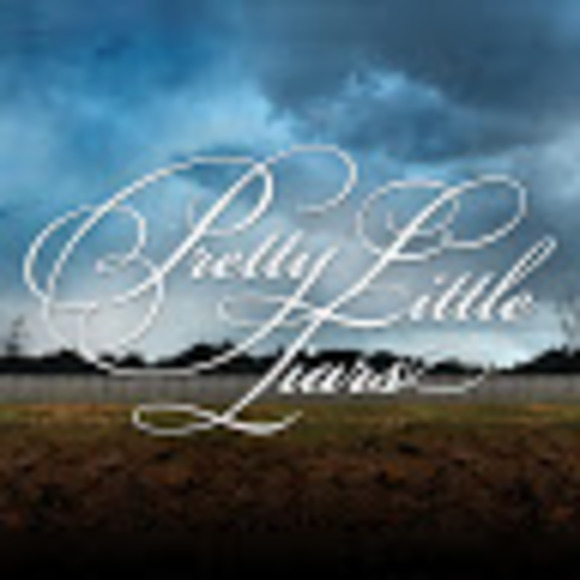 Meet your Posher, Kenzie - Picture 1 of 1